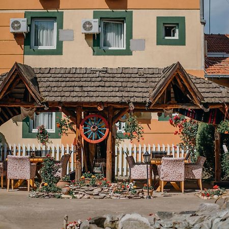 Gros Hotel - Leskovac Лесковац Екстериор снимка