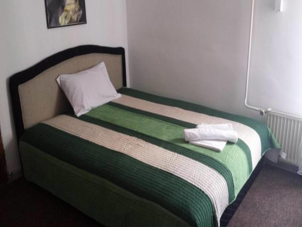 Gros Hotel - Leskovac Лесковац Екстериор снимка
