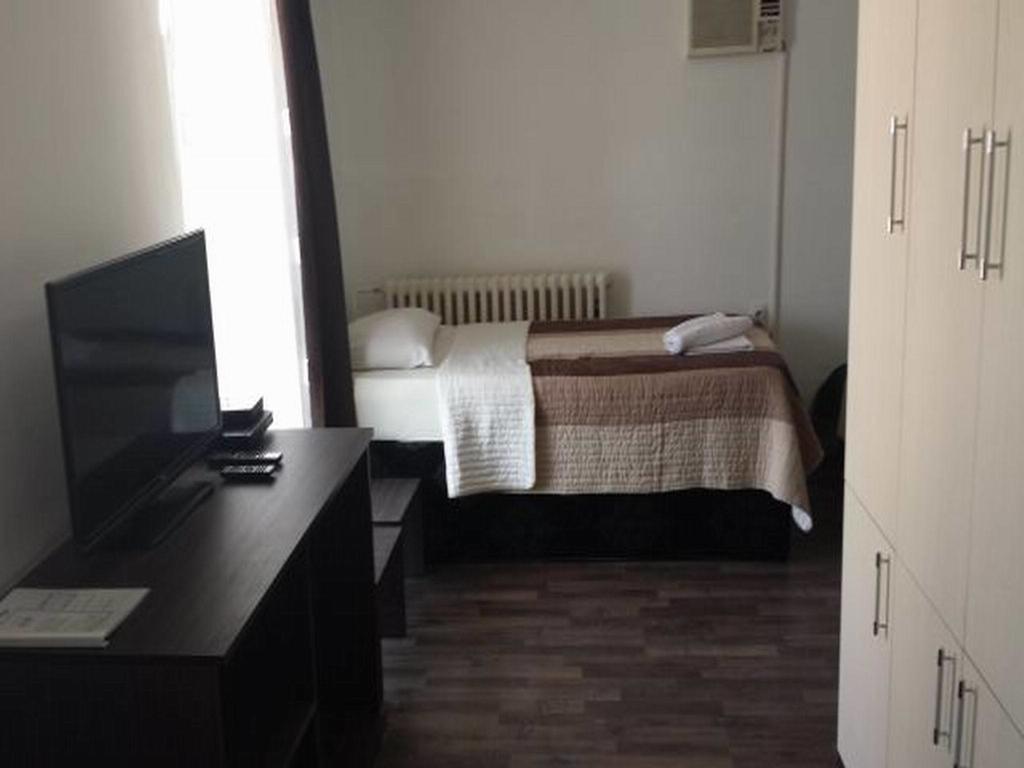 Gros Hotel - Leskovac Лесковац Екстериор снимка