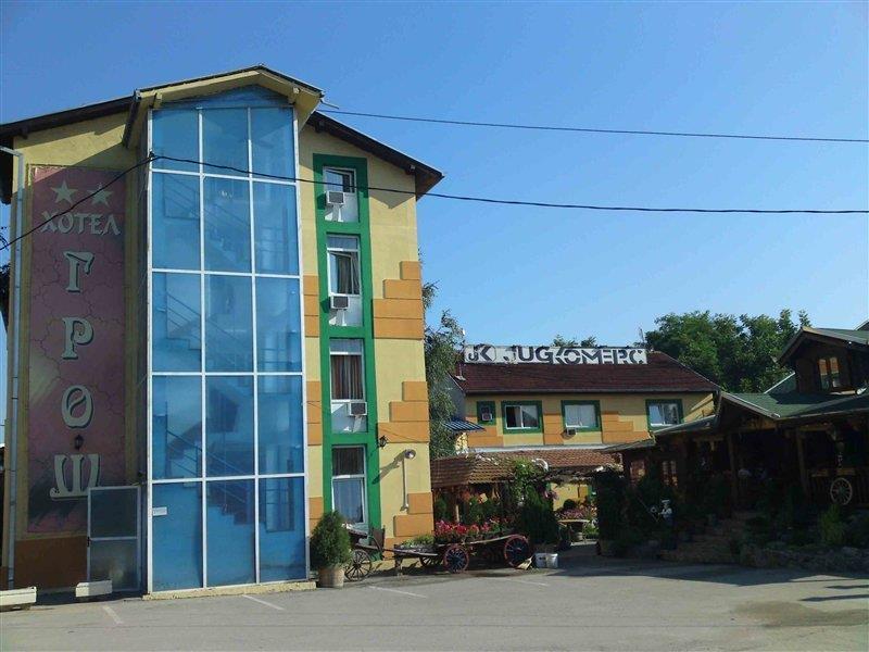 Gros Hotel - Leskovac Лесковац Екстериор снимка
