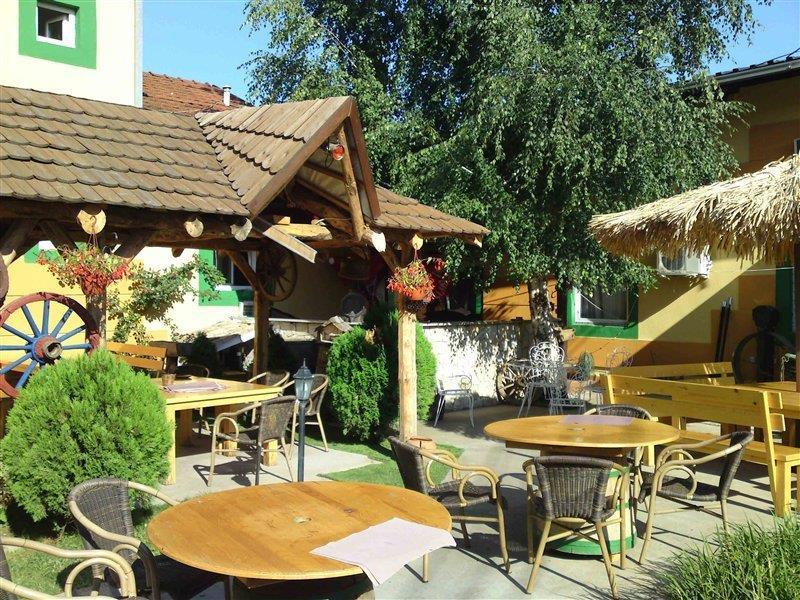 Gros Hotel - Leskovac Лесковац Ресторант снимка