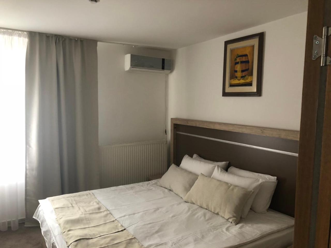Gros Hotel - Leskovac Лесковац Екстериор снимка
