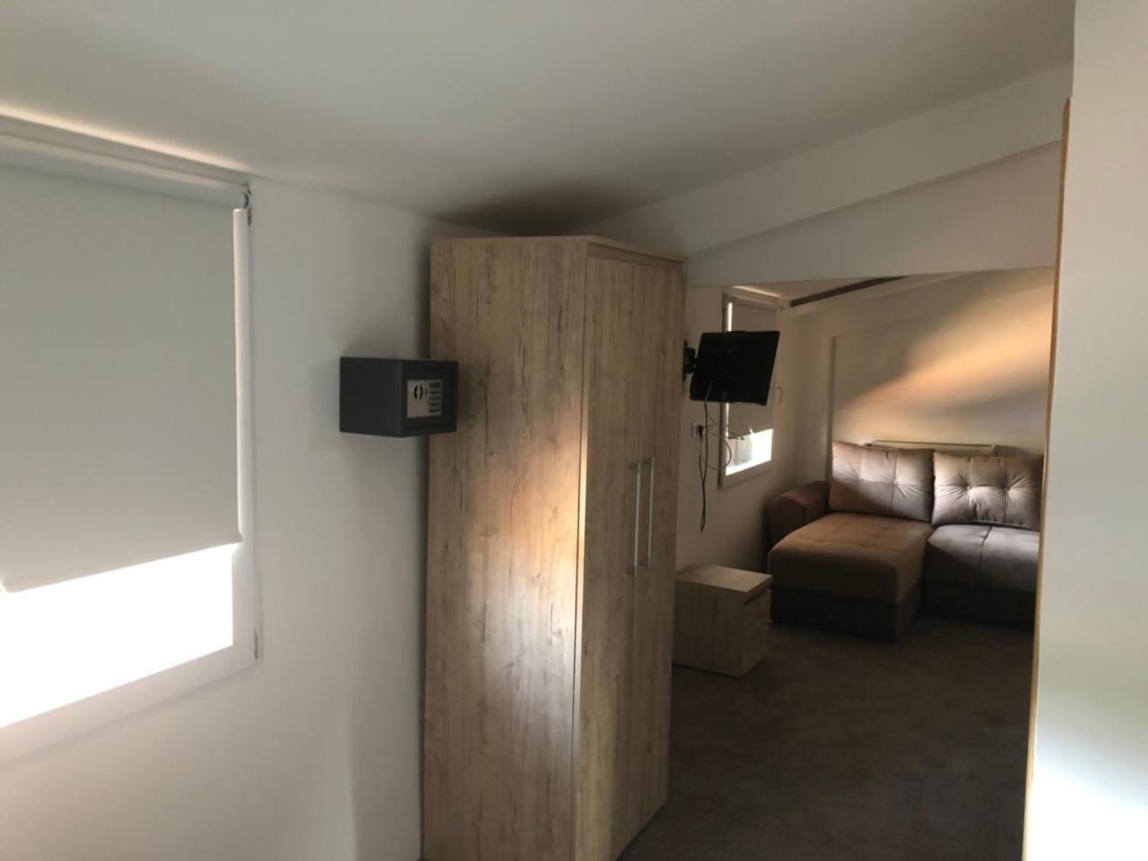 Gros Hotel - Leskovac Лесковац Екстериор снимка